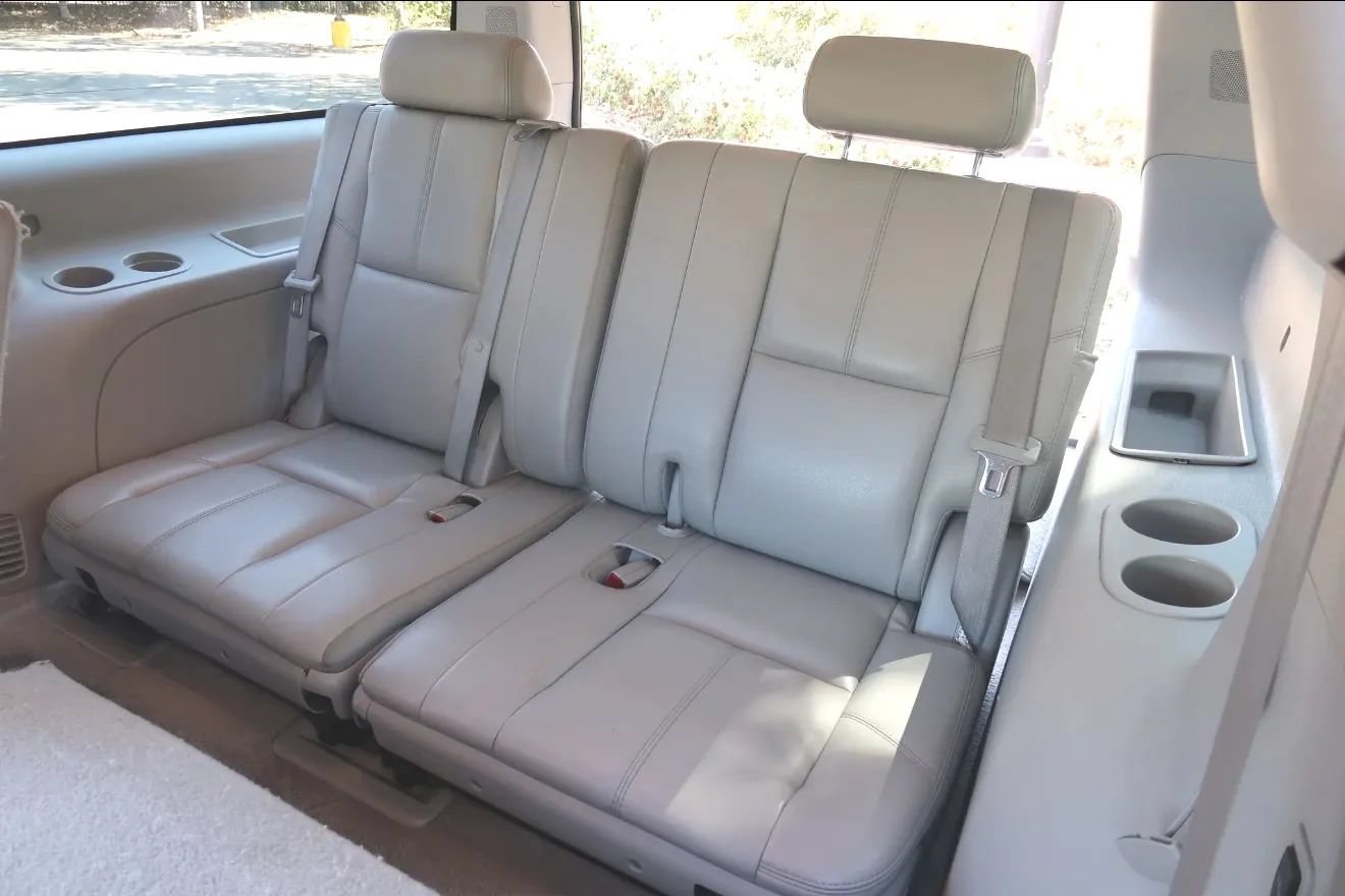 Used 2007 Chevrolet Suburban LTZ w/ LTZ Preferred Equipment Group RWD image 20