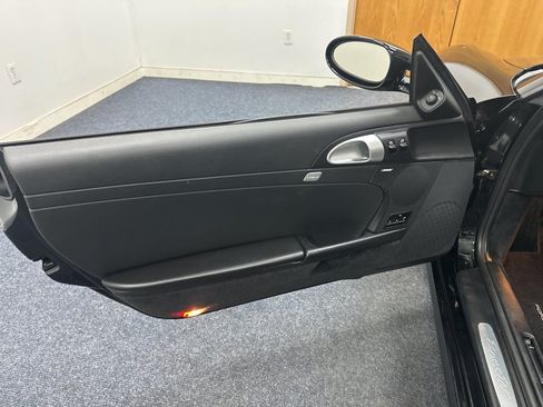 Used 2006 Porsche Boxster RWD image 12