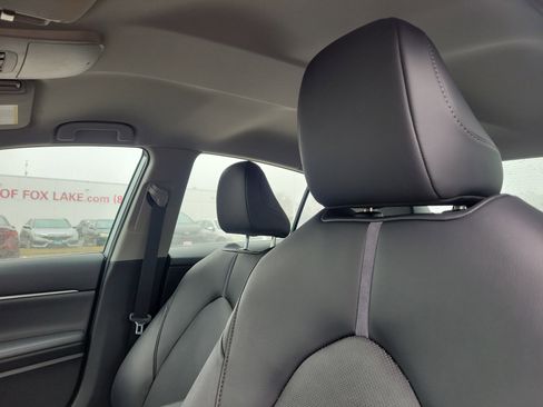 Used 2023 Toyota Camry XLE image 12