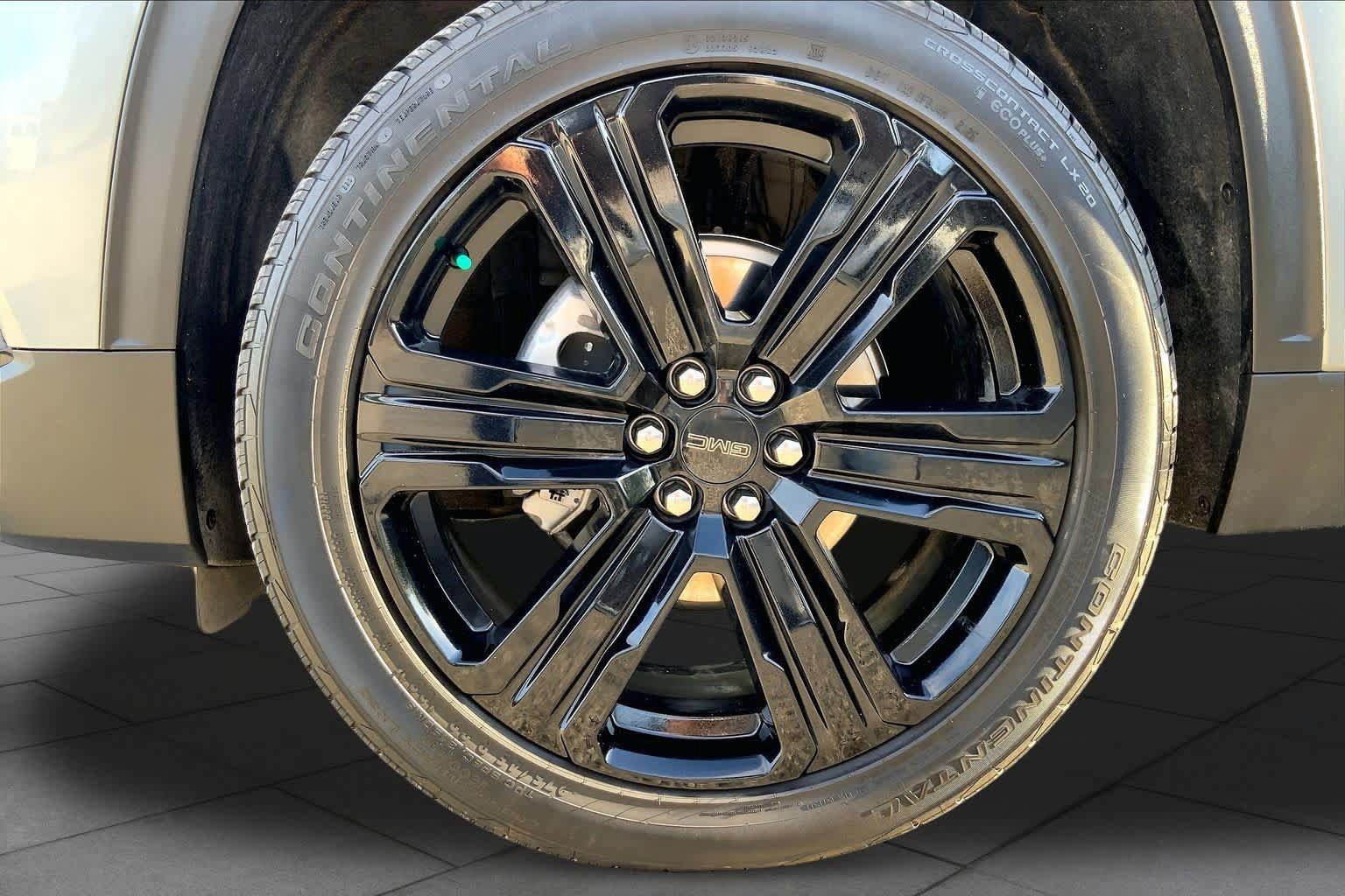 Used 2026 GMC Acadia Elevation w/ Black Edition AWD/4WD image 11