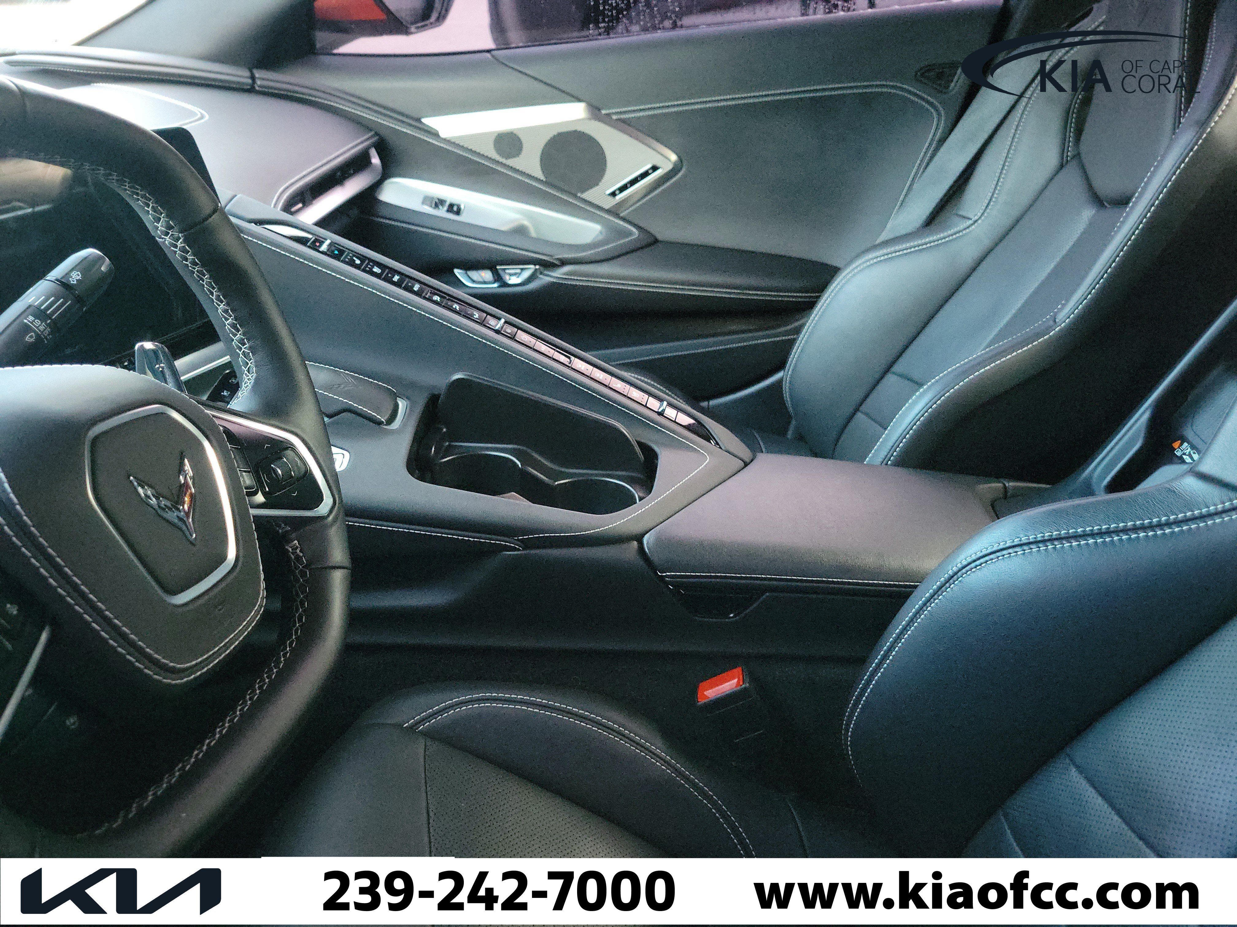 Used 2025 Chevrolet Corvette Stingray Preferred Conv w/ Z51 Performance Package RWD image 10