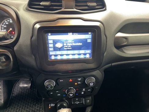 Used 2021 Jeep Renegade Sport AWD/4WD image 14