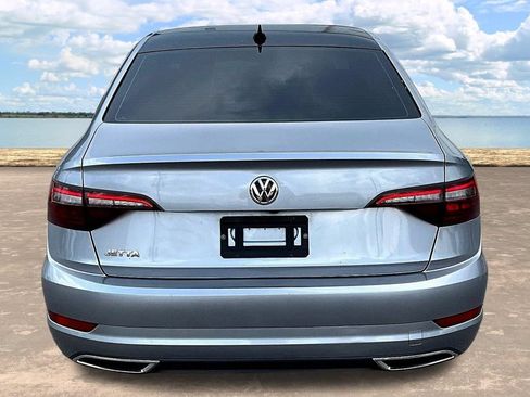 Used 2021 Volkswagen Jetta R-Line w/ R-Line Cold Weather Package FWD image 8