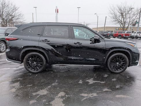 Certified 2024 Toyota Highlander XSE image 8