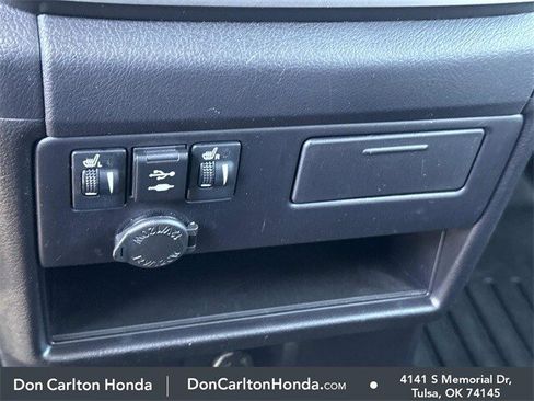 Used 2020 Toyota Sienna Limited Premium image 24