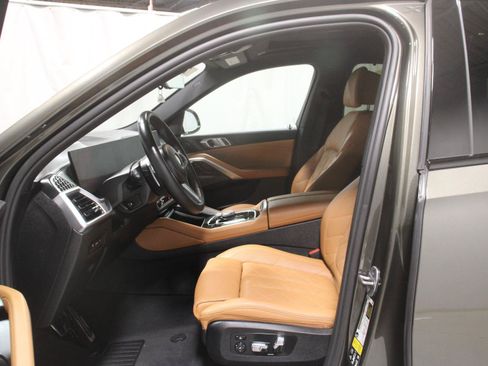 Used 2024 BMW X6 xDrive40i w/ Premium Package AWD/4WD image 2