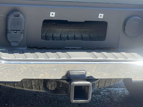 Used 2017 GMC Sierra 1500 SLE w/ SLE Value Package AWD/4WD image 8