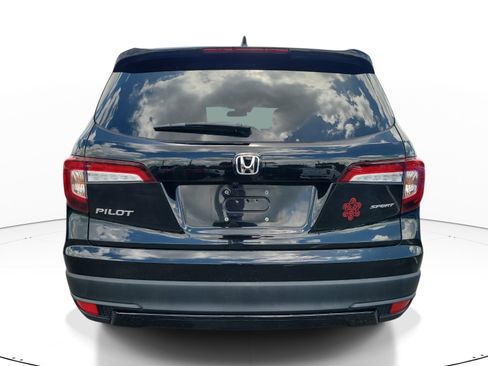 Used 2022 Honda Pilot Sport image 5