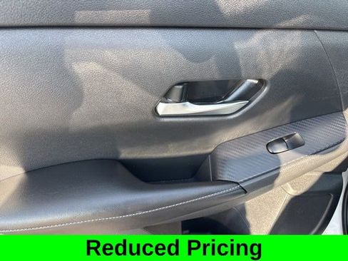 Used 2023 Nissan Sentra SV image 30