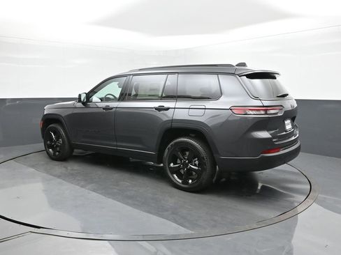 New 2025 Jeep Grand Cherokee L Limited w/ Black Appearance Package image 5