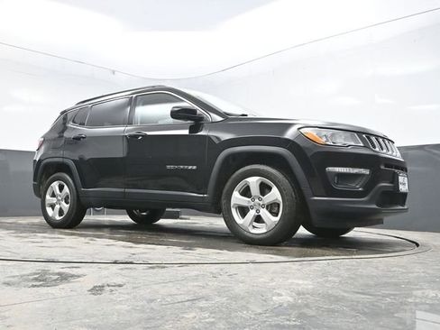 Used 2019 Jeep Compass Latitude w/ Popular Equipment Group image 27