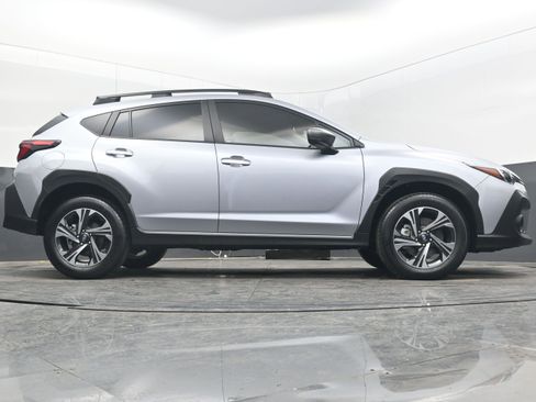 Used 2025 Subaru Crosstrek 2.0i Premium w/ Crosstrek Mirror Package image 31