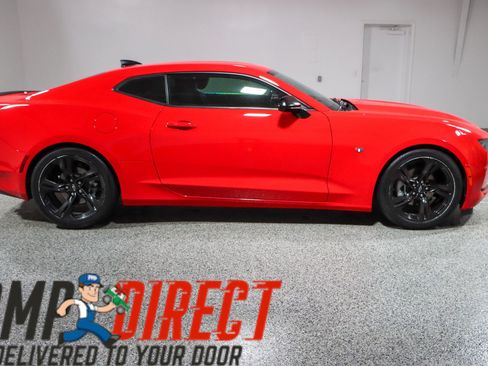 Used 2021 Chevrolet Camaro LT image 6