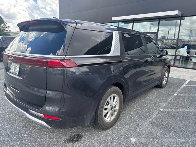 Used 2024 Kia Carnival LX FWD image 23