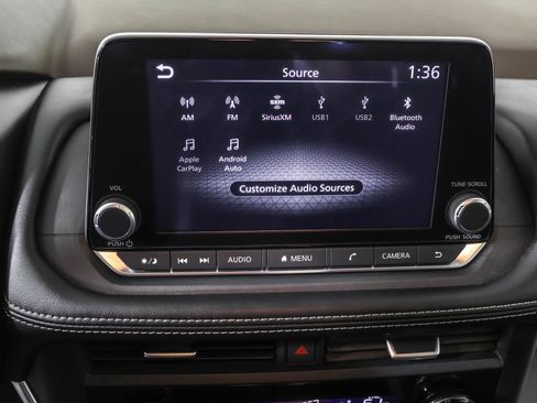 Used 2023 Nissan Rogue SV image 38