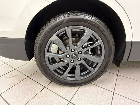 Certified 2022 Chevrolet Equinox RS FWD image 14