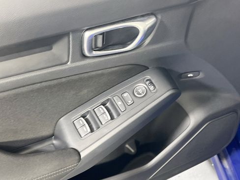 Used 2023 Honda Civic Sport image 17