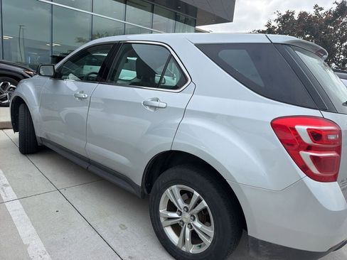 Used 2017 Chevrolet Equinox LS FWD image 6
