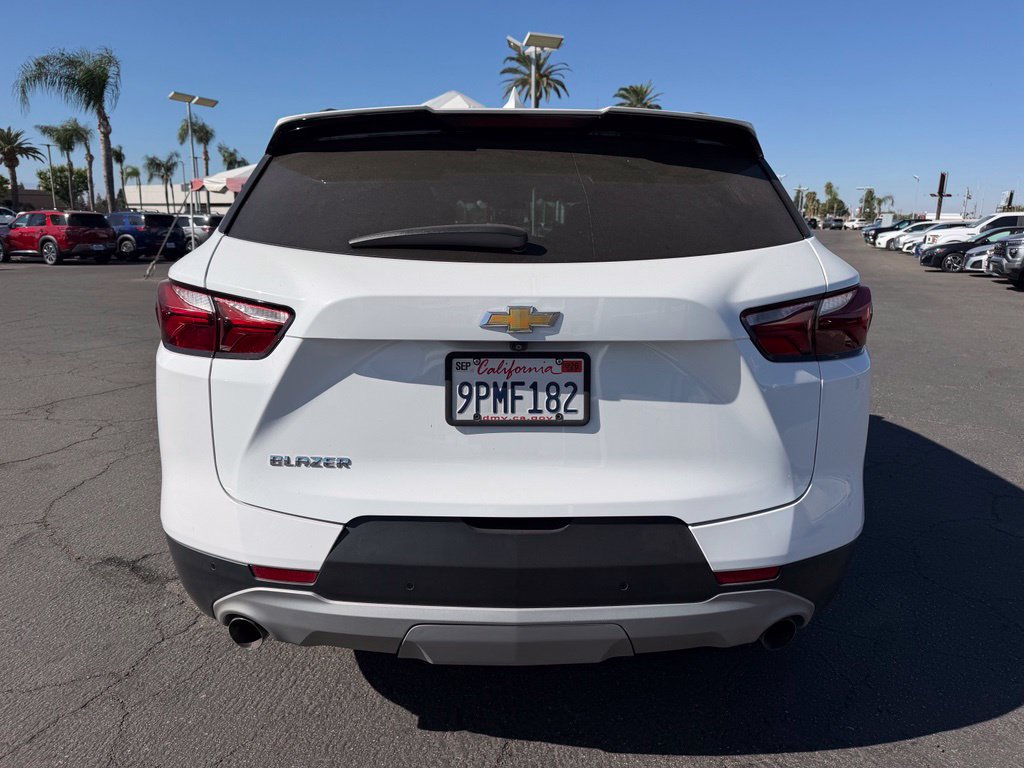Used 2022 Chevrolet Blazer LT FWD image 3
