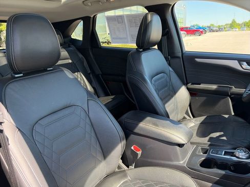 Used 2023 Ford Escape Platinum w/ Premium Technology Package AWD/4WD image 13
