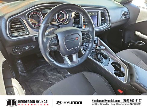 Used 2019 Dodge Challenger R/T Scat Pack RWD image 10