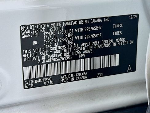 Certified 2025 Toyota RAV4 LE AWD/4WD image 31