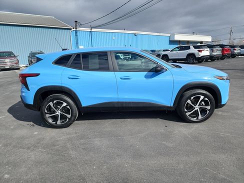 Certified 2024 Chevrolet Trax RS image 9