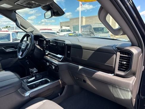 Used 2025 GMC Sierra 1500 SLT w/ SLT Premium Plus Package AWD/4WD image 29