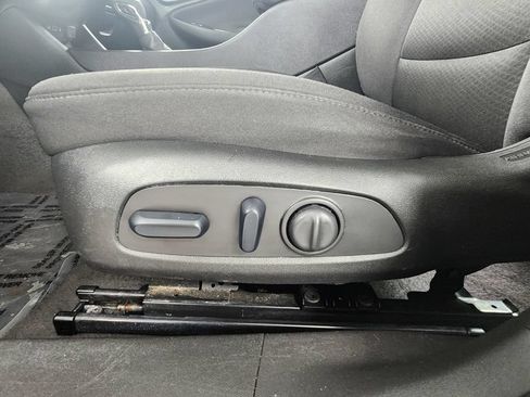 Used 2024 Chevrolet Malibu LT FWD image 11