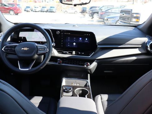 New 2026 Chevrolet Equinox LT w/ Convenience Package II image 37