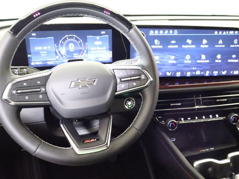New 2026 Chevrolet Traverse Z71 w/ Enhanced Driving Package AWD/4WD image 24
