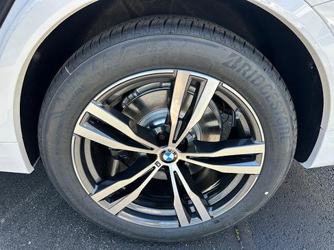 New 2027 BMW X7 xDrive40i AWD/4WD image 7