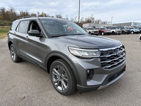 New 2026 Ford Explorer Active w/ Active Comfort Package image 7