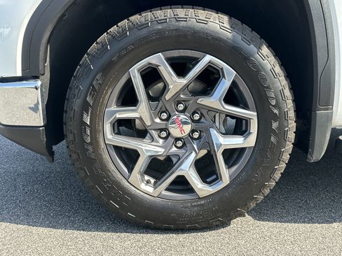 Certified 2025 GMC Sierra 1500 SLT w/ SLT Premium Plus Package AWD/4WD image 12