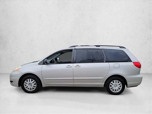 Used 2008 Toyota Sienna CE FWD image 8