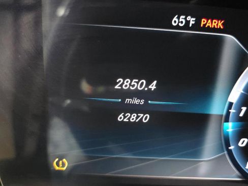 Used 2019 Mercedes-Benz E 300 w/ Premium 1 Package image 8