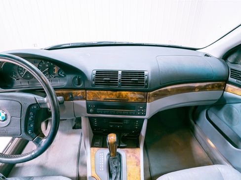 Used 1997 BMW 540i Sedan image 18