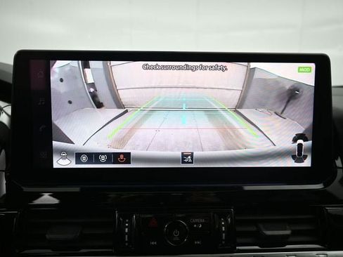 New 2026 Nissan Pathfinder SL image 18