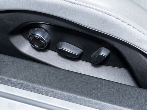 Used 2020 Chevrolet Corvette Stingray Preferred Cpe w/ 2LT Preferred Equipment Group image 22