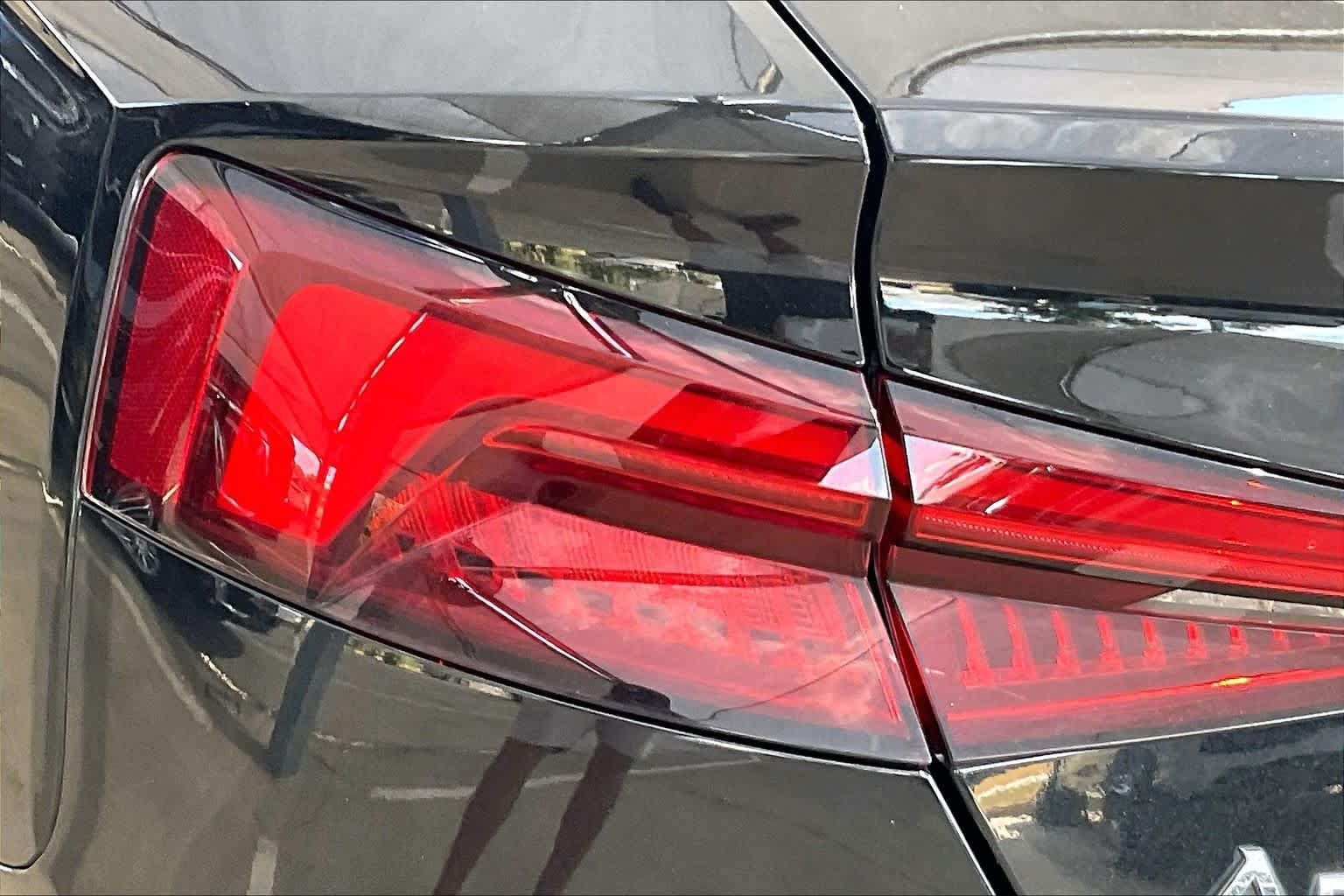 Used 2018 Audi A5 2.0T Premium Plus w/ Premium Plus AWD/4WD image 29