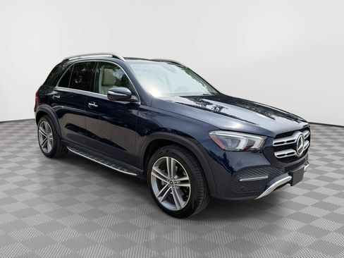 Used 2022 Mercedes-Benz GLE 350 4MATIC w/ Premium Package image 11