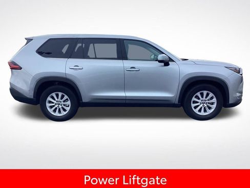 Used 2025 Toyota Grand Highlander AWD image 11