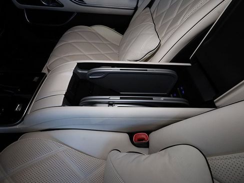 Used 2024 Mercedes-Benz Maybach S 680 4MATIC image 24