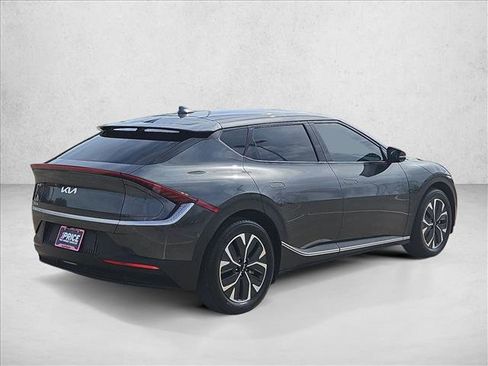 Used 2024 Kia EV6 Light image 5