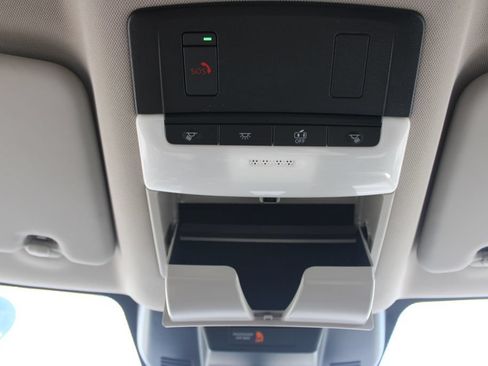 Used 2024 Nissan Rogue SV AWD/4WD image 52