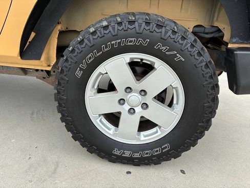 Used 2013 Jeep Wrangler Sport AWD/4WD image 35