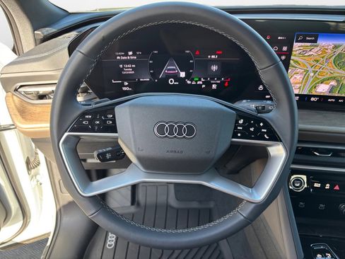 New 2025 Audi Q5 Premium Plus image 10