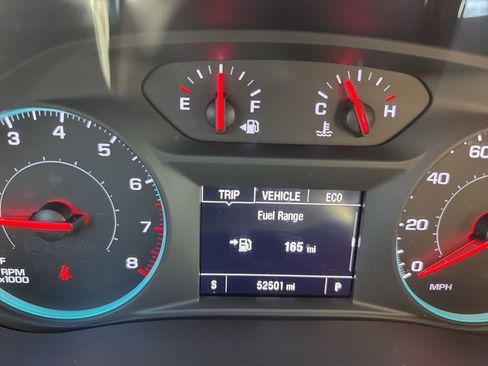 Used 2023 Chevrolet Traverse LT image 4