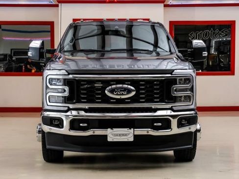 Used 2024 Ford F350 Lariat w/ Lariat Ultimate Package AWD/4WD image 9