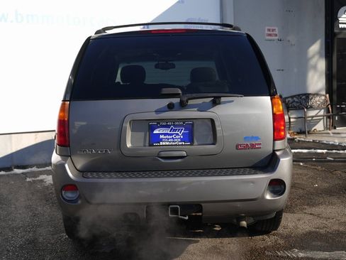 Used 2009 GMC Envoy Denali w/ Sun And 6-Disc Cd Package image 6